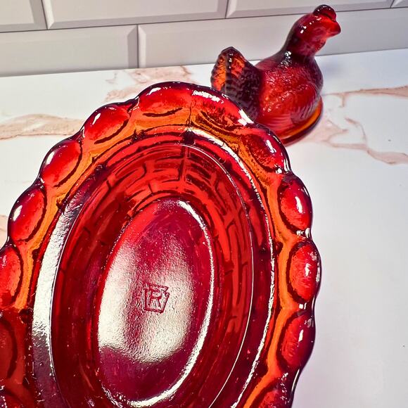 3" Red Hen on Nest - Picture 5 of 7